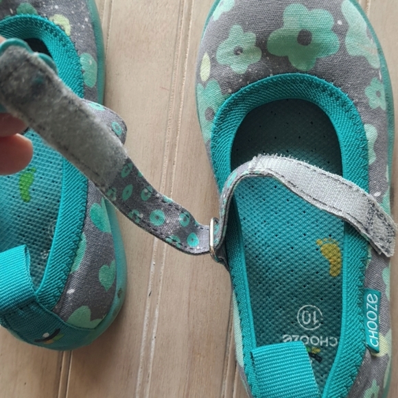 Chooze Blossom Turquoise Velcro Strap Slip On Fun Causal Mary Jane Flats - Picture 4 of 11
